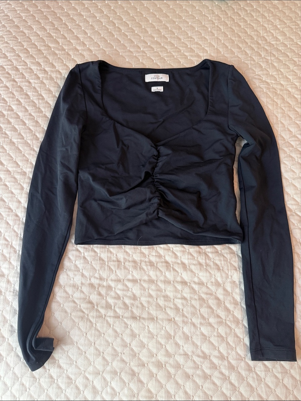 Aritzia Black Long-Sleeve Ruched Front Crop Top
